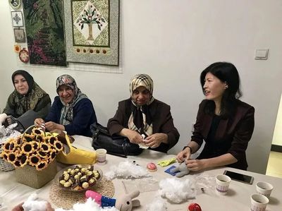 北京市妇联接待伊朗妇女代表团一行